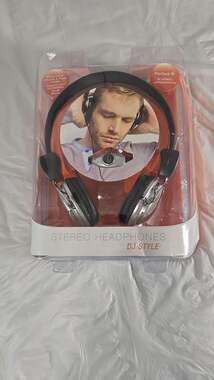 iwave DJ Style Stereo Headphones HP6020 Silver Black for iPhone iPod